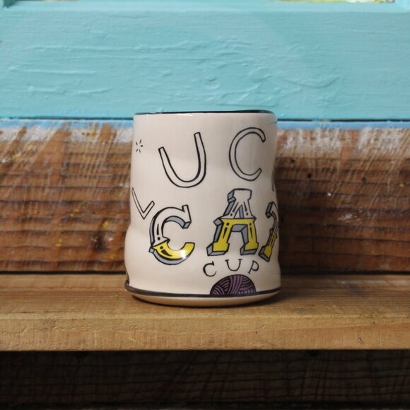 Lucky Cat Knitting Cup - Large White Cat Yellow background - Picture 1 of 7